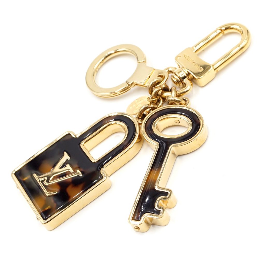Resin Lock and Key Monogram Key Ring Chain Charm - Picture 5 of 8